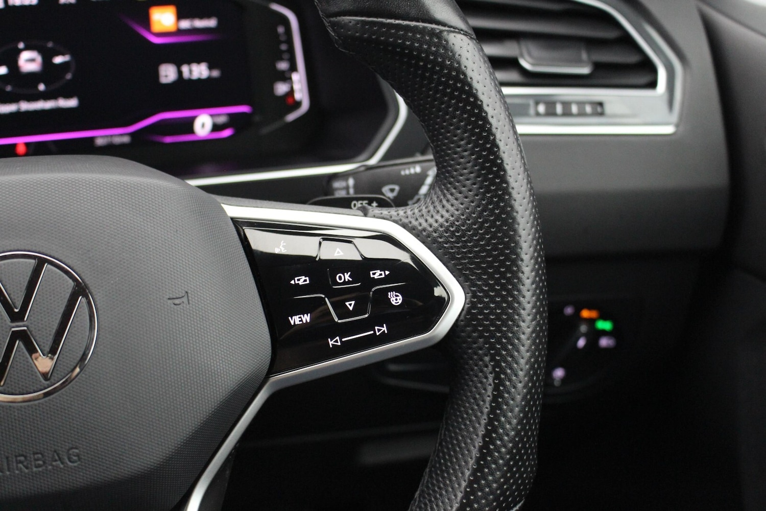 Used Volkswagen Tiguan 2023 for sale - 77732377: Photo 25