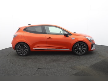 Used Renault Clio 2024 for sale - 79458623: Photo