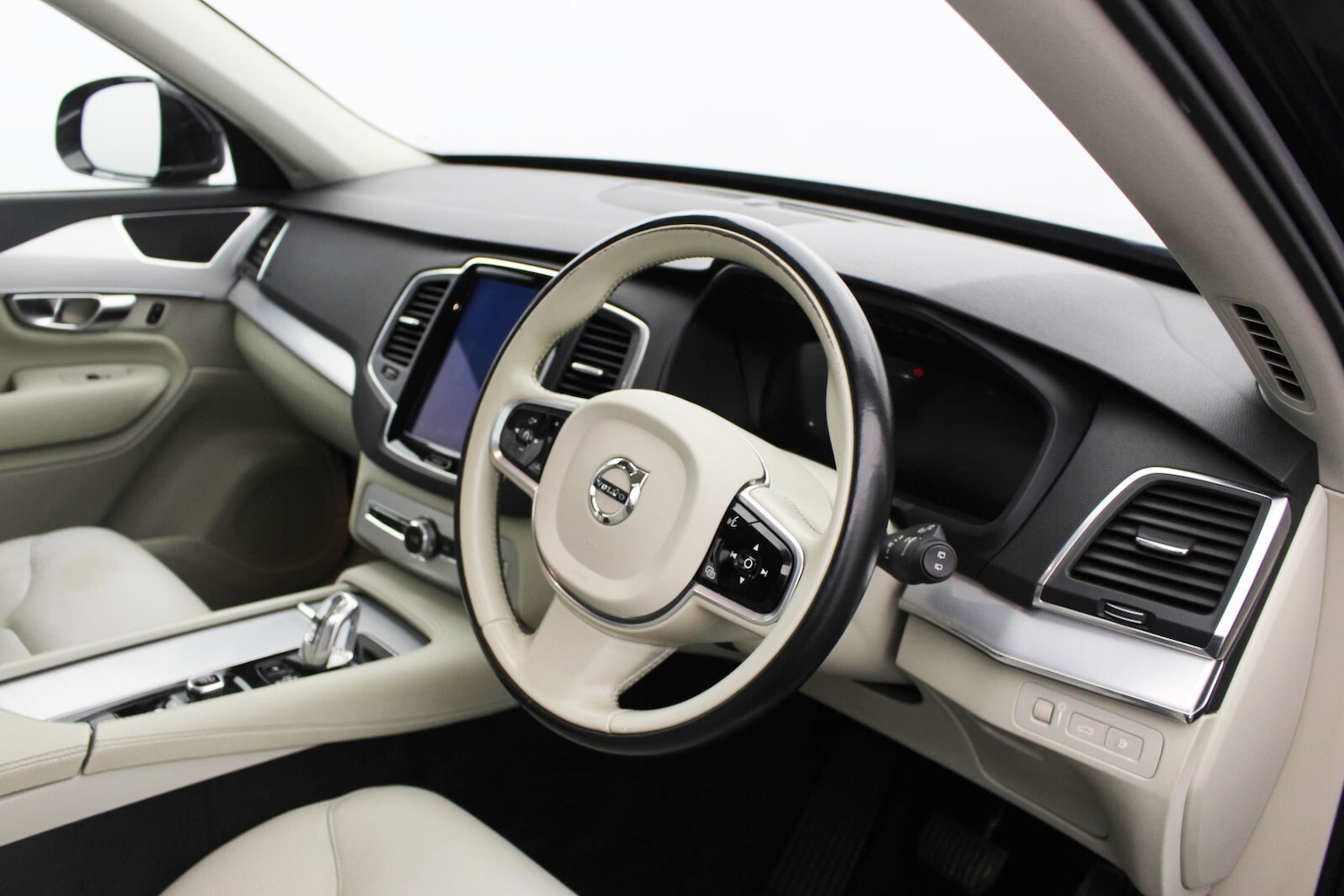 Used Volvo XC90 2017 for sale - 77047650: Photo 12