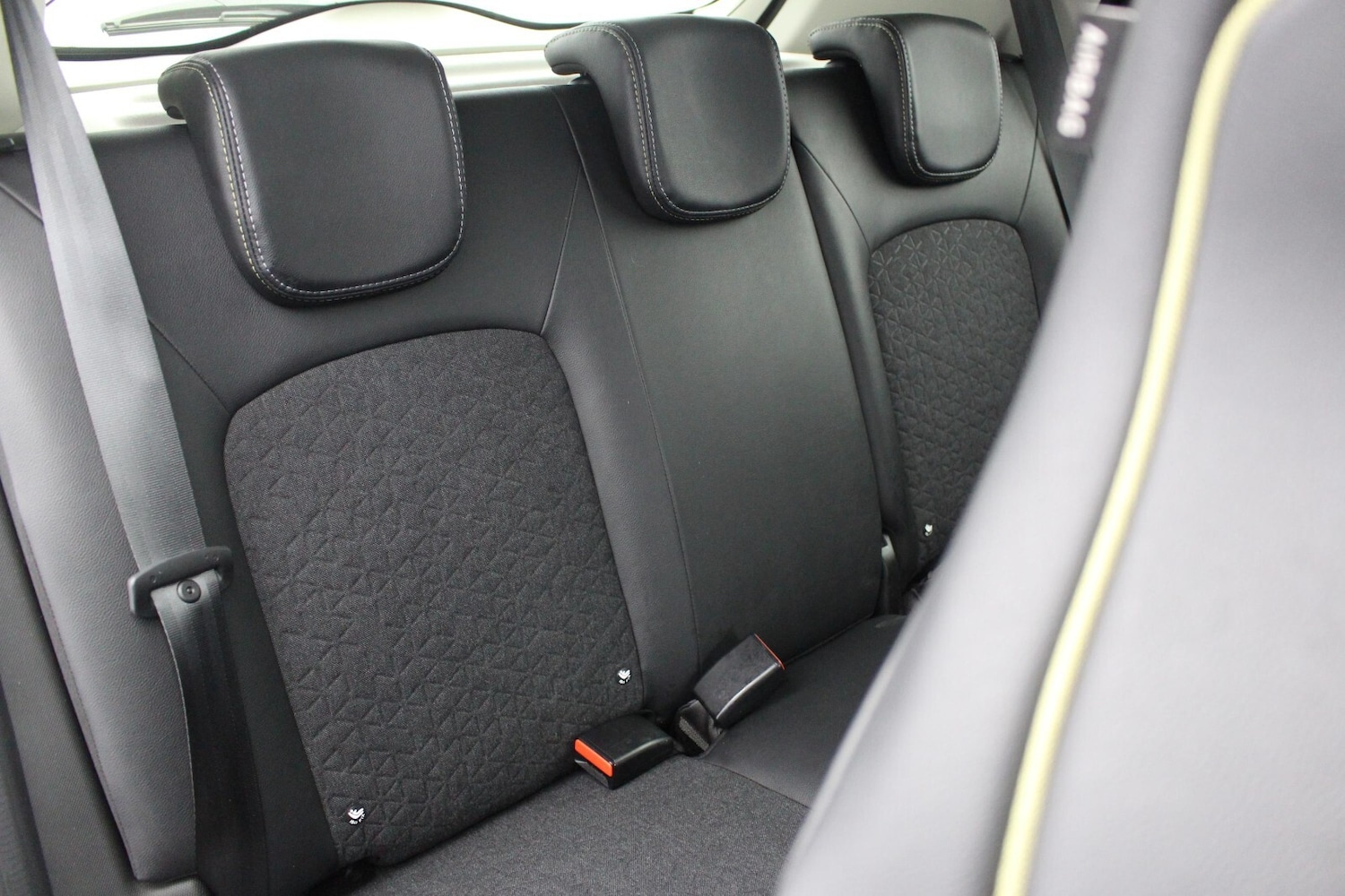 Used Renault Zoe 2023 for sale - 77803763: Photo 9