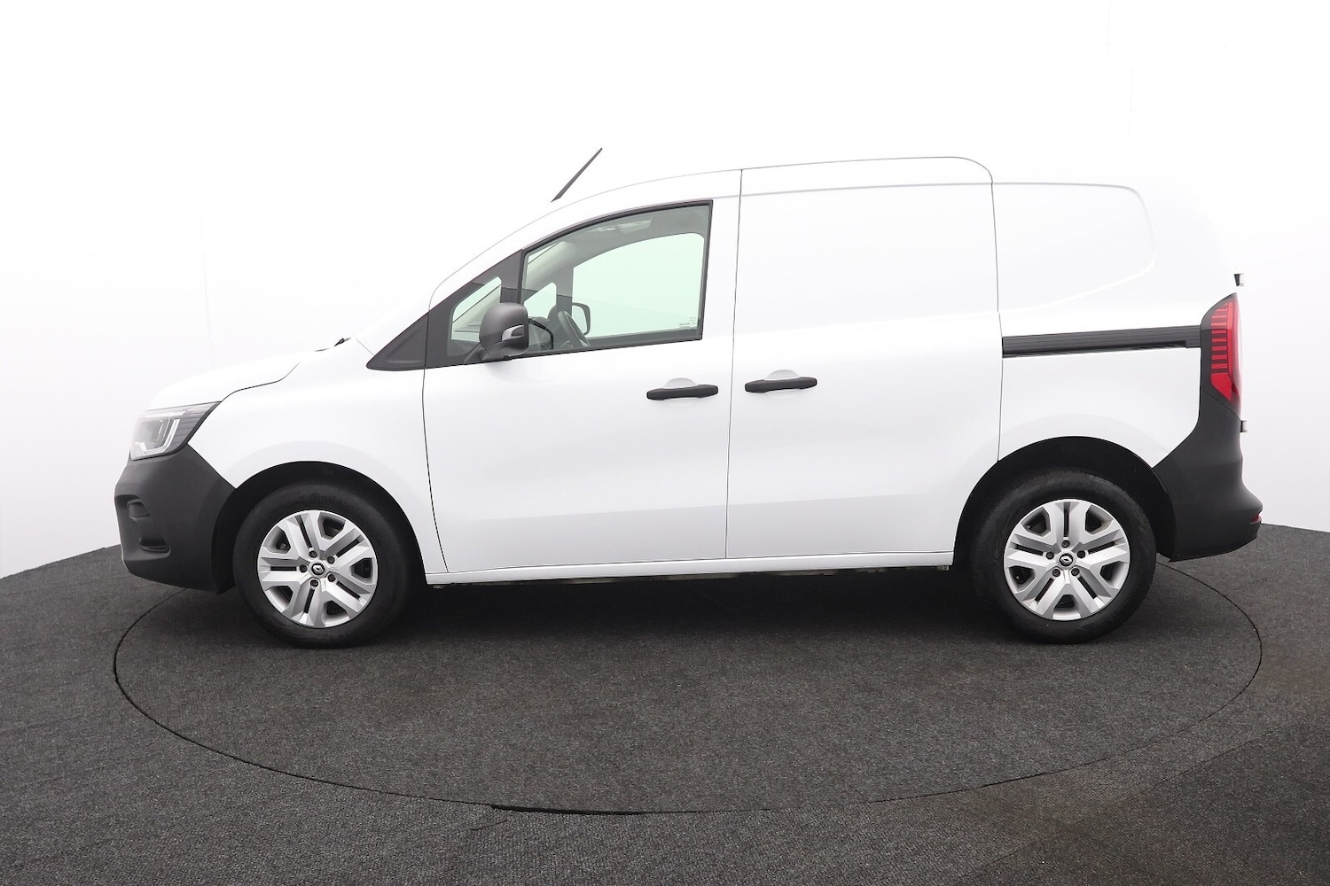 Used Renault Kangoo 2024 for sale - 77717880: Photo 2