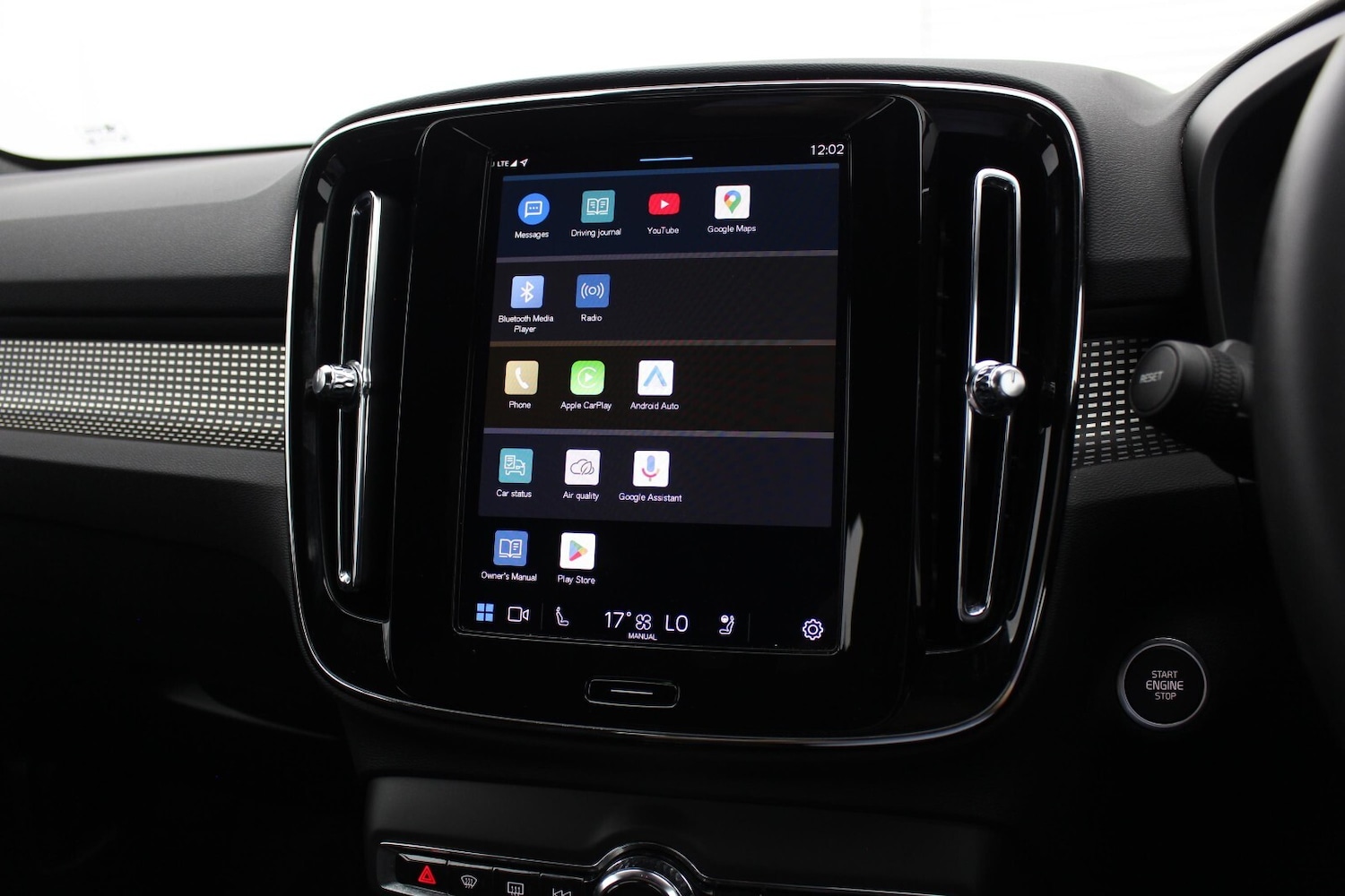 Used Volvo XC40 2025 for sale - 77965068: Photo 16