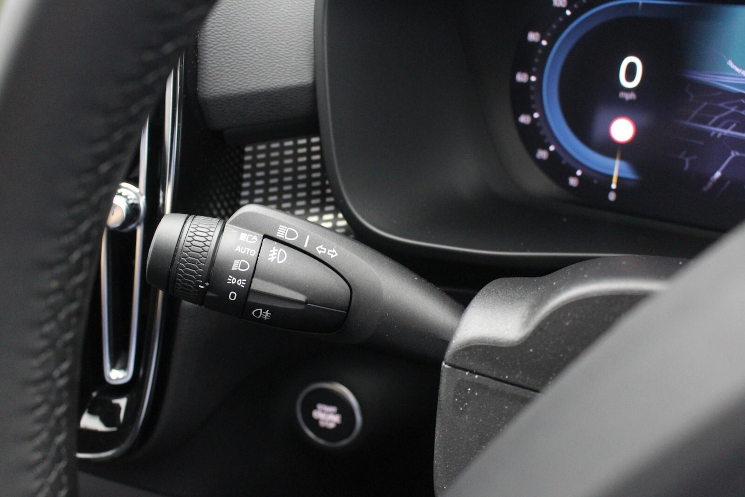 Used Volvo XC40 2025 for sale - 77965068: Photo 30