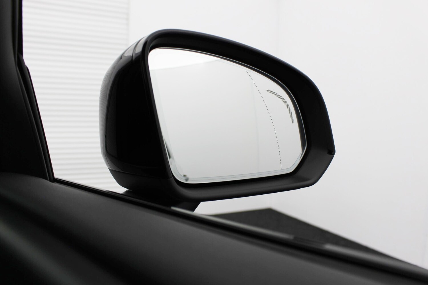 Used Volvo XC40 2025 for sale - 77965068: Photo 38