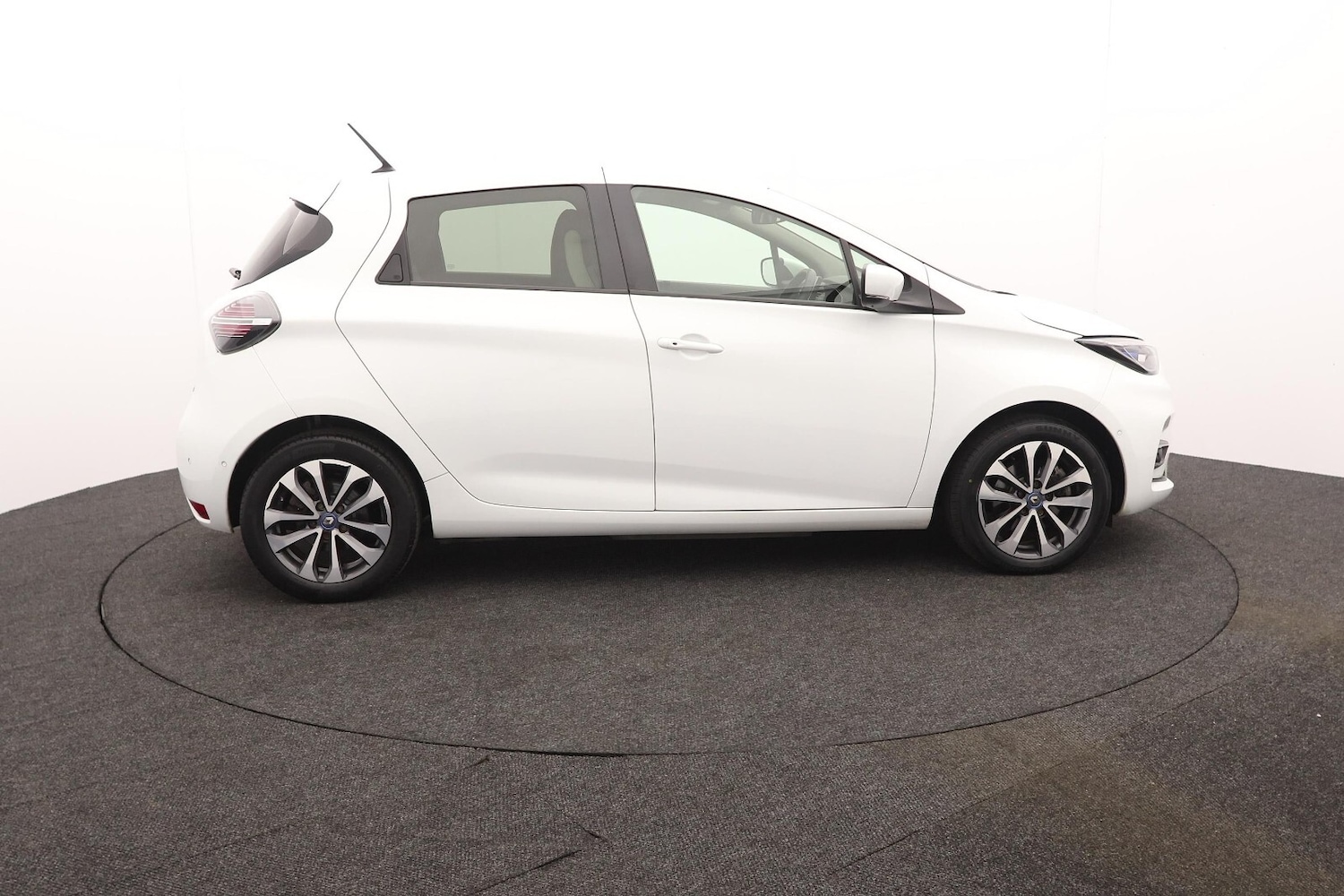 Used Renault Zoe 2020 for sale - 76420492: Photo 2