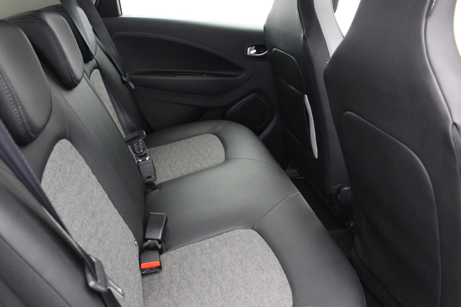 Used Renault Zoe 2020 for sale - 76420492: Photo 8