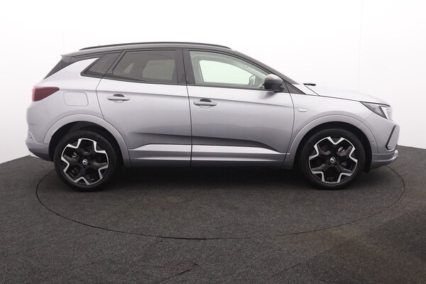 Used Vauxhall Grandland 2024 for sale - 76074622: Photo 2