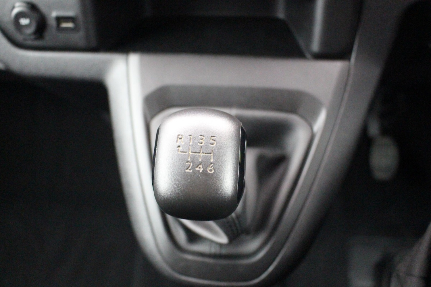 Used Peugeot Traveller 2020 for sale - 76552274: Photo 26