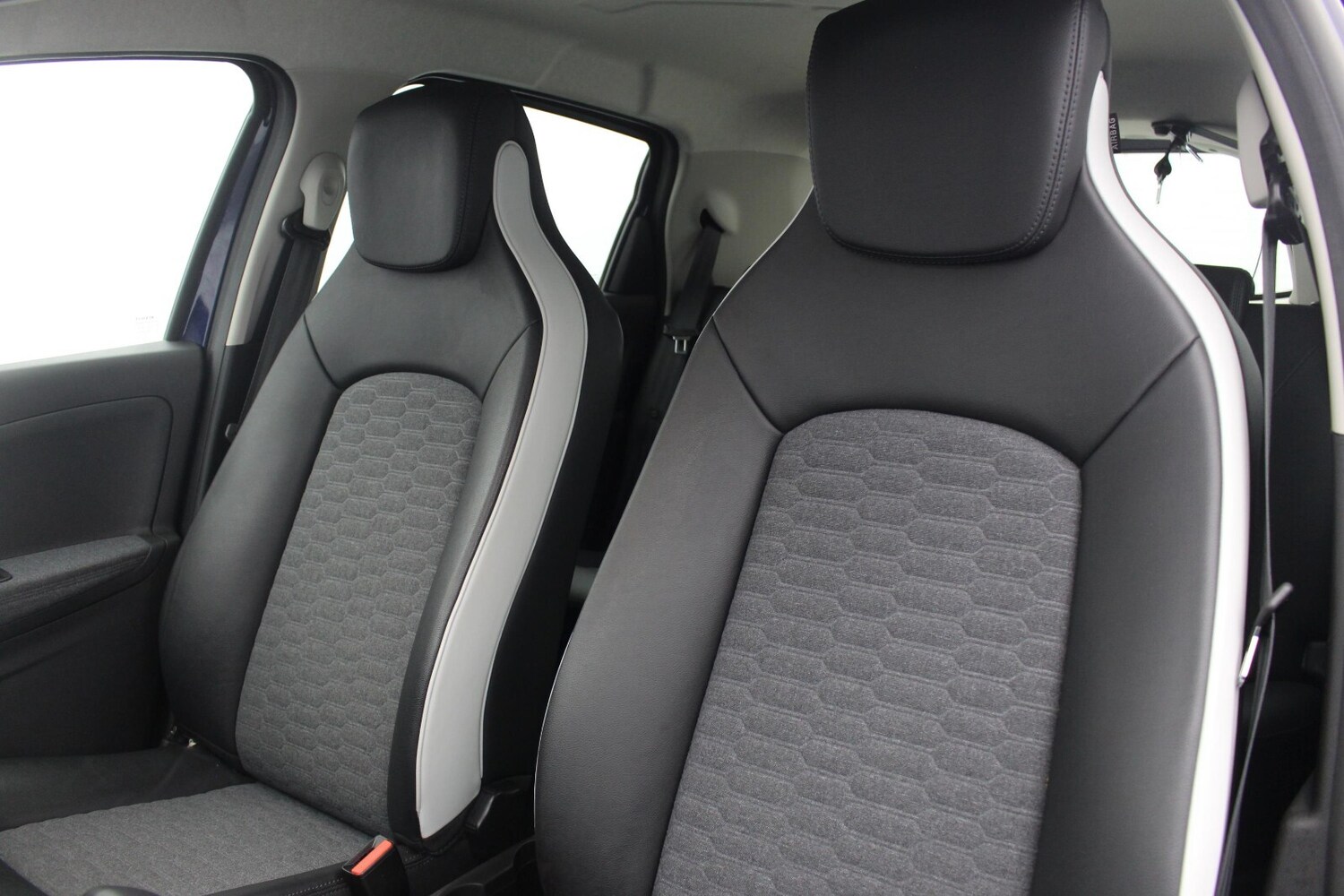 Used Renault Zoe 2021 for sale - 76731603: Photo 8