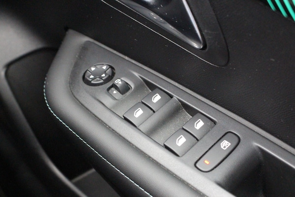 Used Peugeot 208 2023 for sale - 75715386: Photo 21