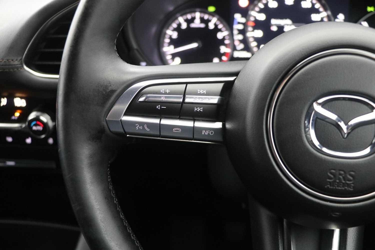 Used Mazda Mazda3 2019 for sale - 76696394: Photo 18