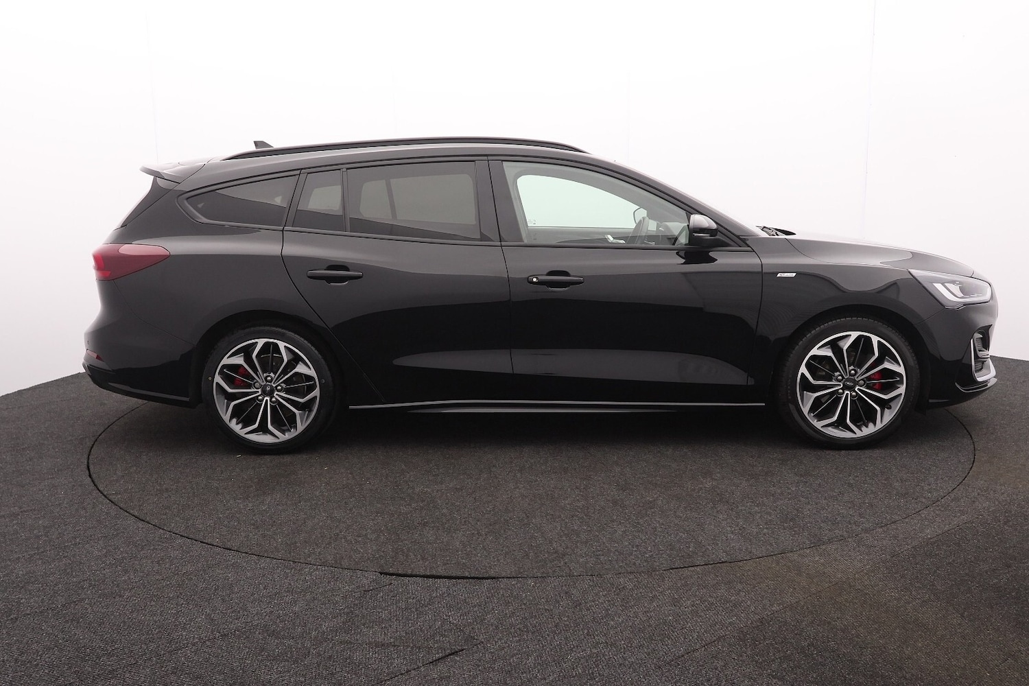 Used Ford Focus 2022 for sale - 76015011: Photo 2