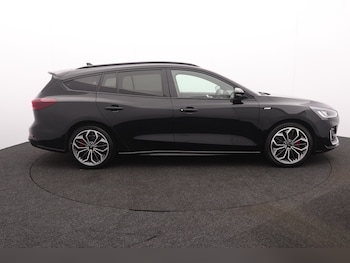 Used Ford Focus 2022 for sale - 76015011: Photo