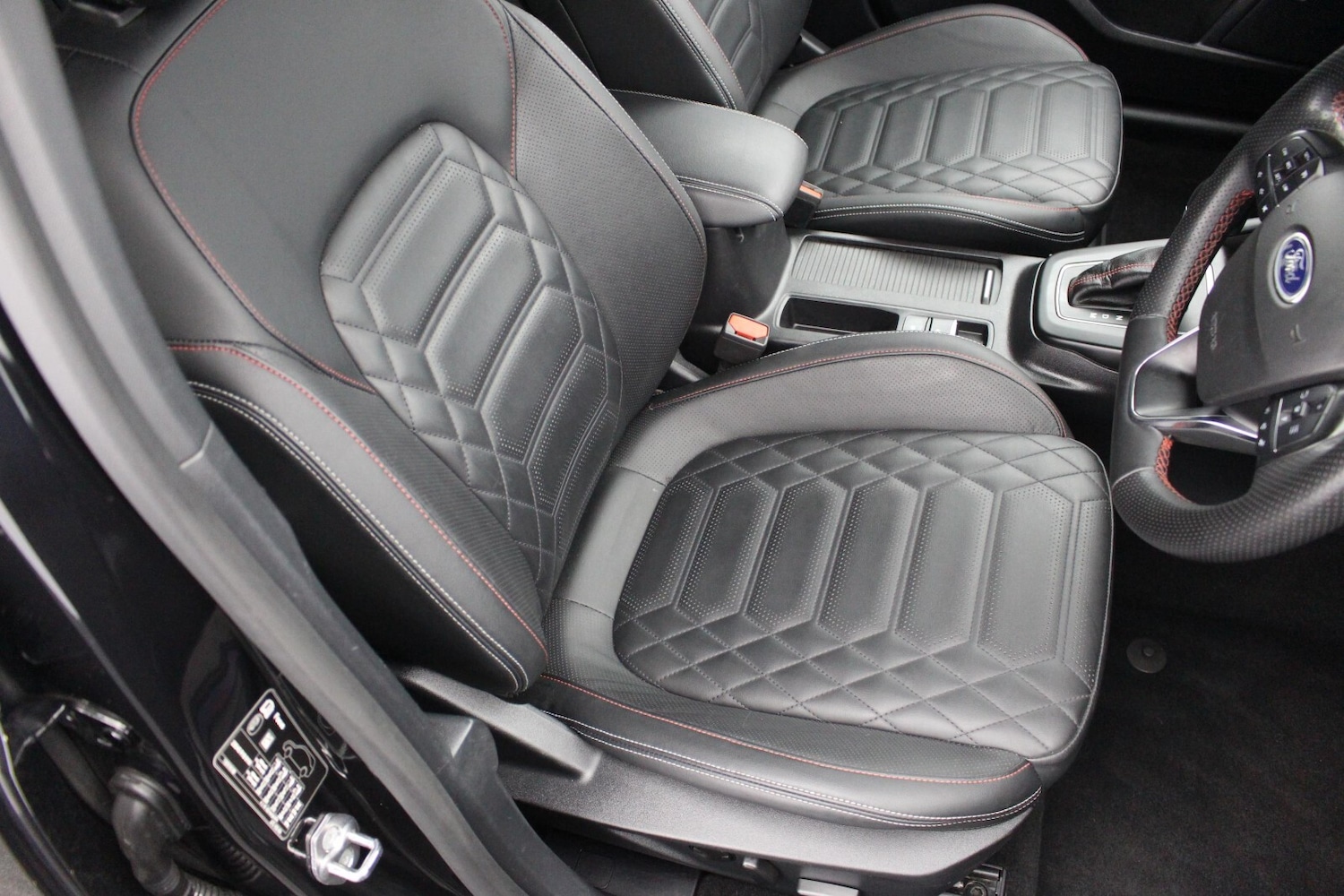 Used Ford Focus 2022 for sale - 76015011: Photo 34