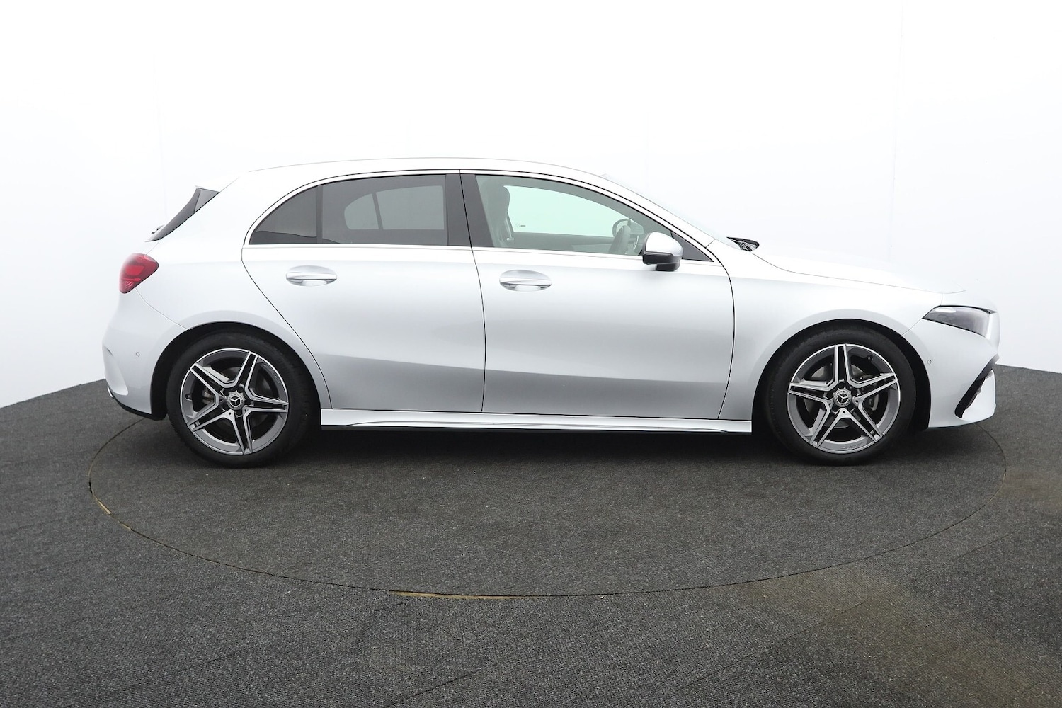 Used Mercedes-Benz A-Class 2024 for sale - 77170577: Photo 2