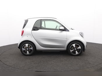 Used smart fortwo 2021 for sale - 76140321: Photo