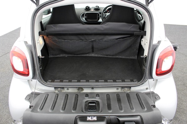 Used smart fortwo 2021 for sale - 76140321: Photo 31