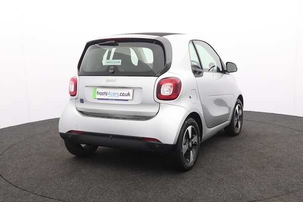 Used smart fortwo 2021 for sale - 76140321: Photo 3