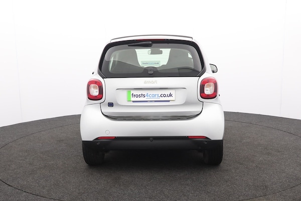 Used smart fortwo 2021 for sale - 76140321: Photo 4