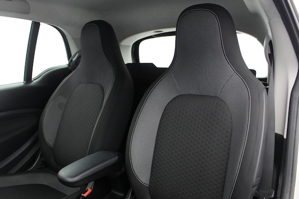 Used smart fortwo 2021 for sale - 76140321: Photo 9