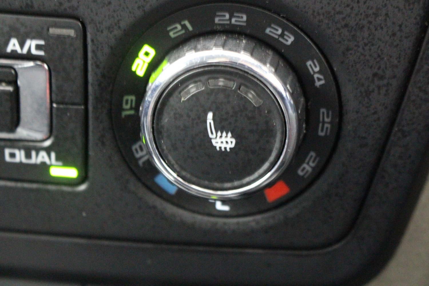 Used Skoda Yeti 2015 for sale - 76615009: Photo 16