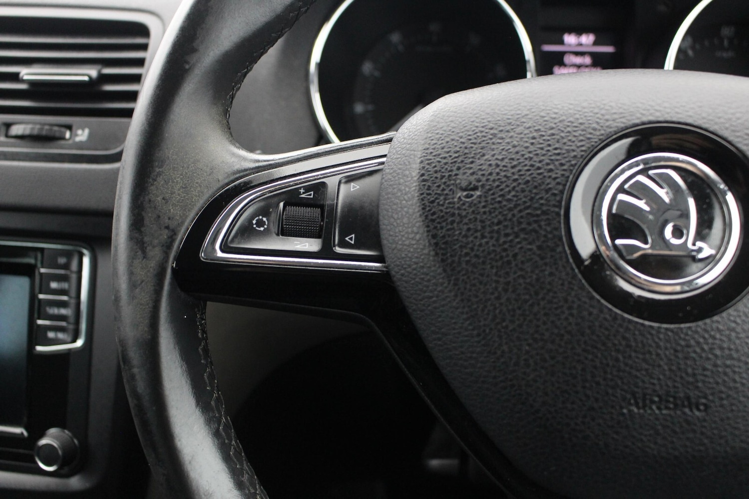 Used Skoda Yeti 2015 for sale - 76615009: Photo 18