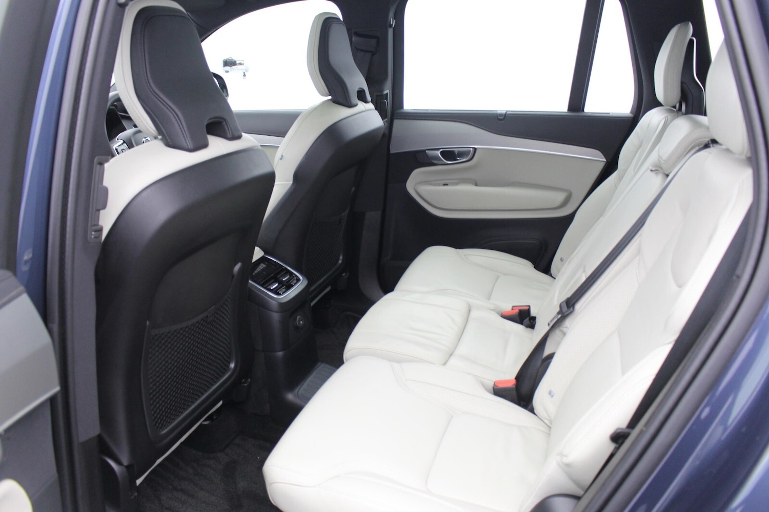 Used Volvo XC90 2023 for sale - 76410495: Photo 9