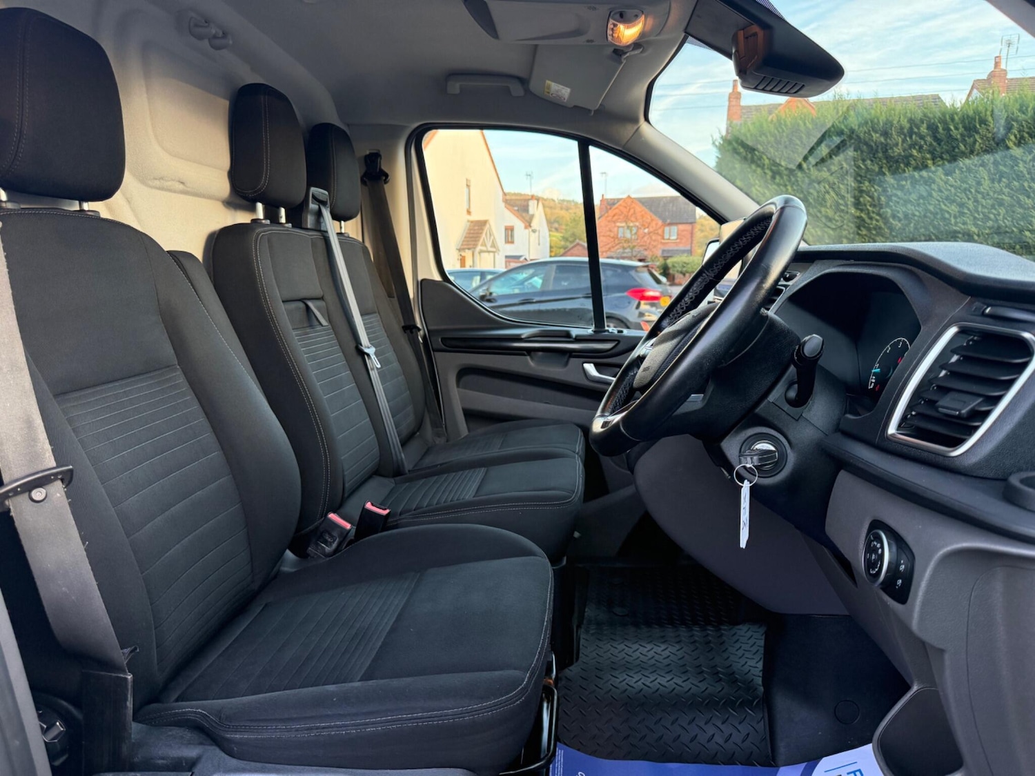 Used Ford Transit Custom 2021 for sale - 76398524: Photo 2