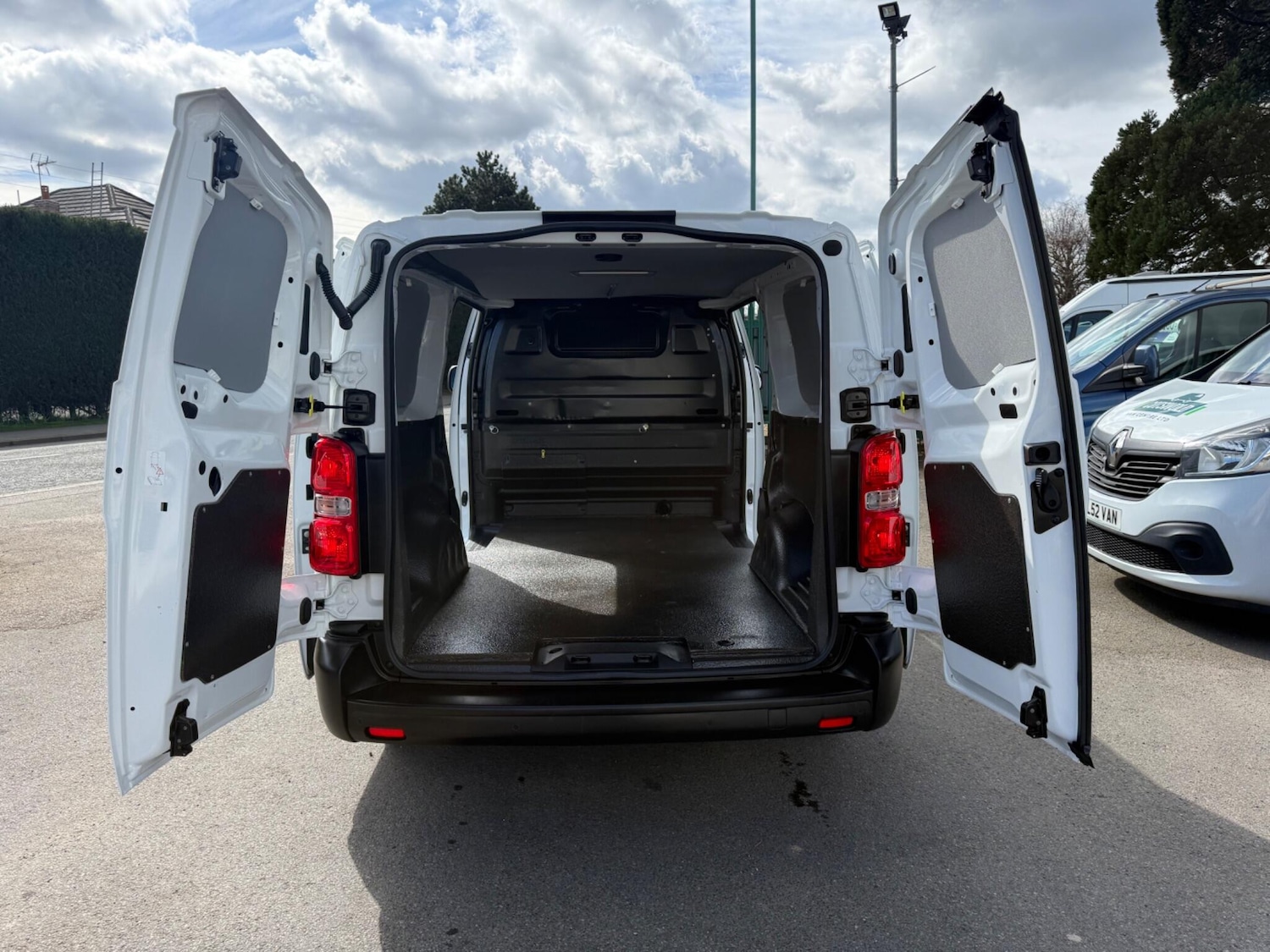 Used Peugeot Expert 2022 for sale - 78034716: Photo 23