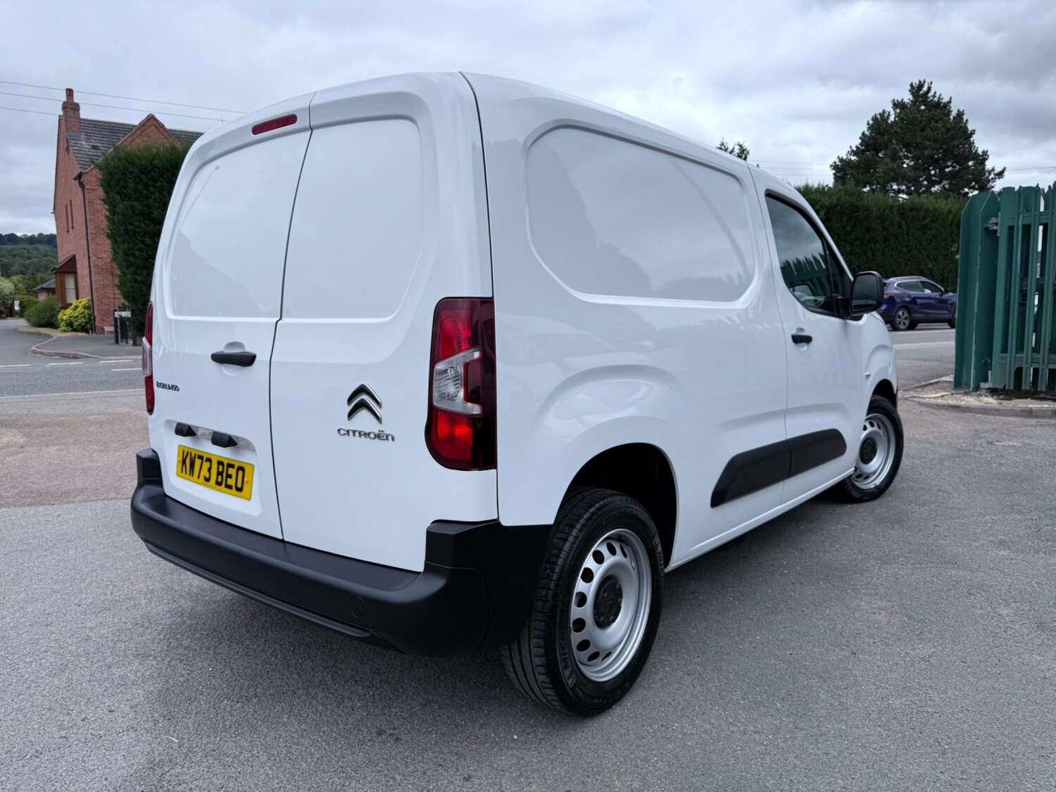 Vehicle 29