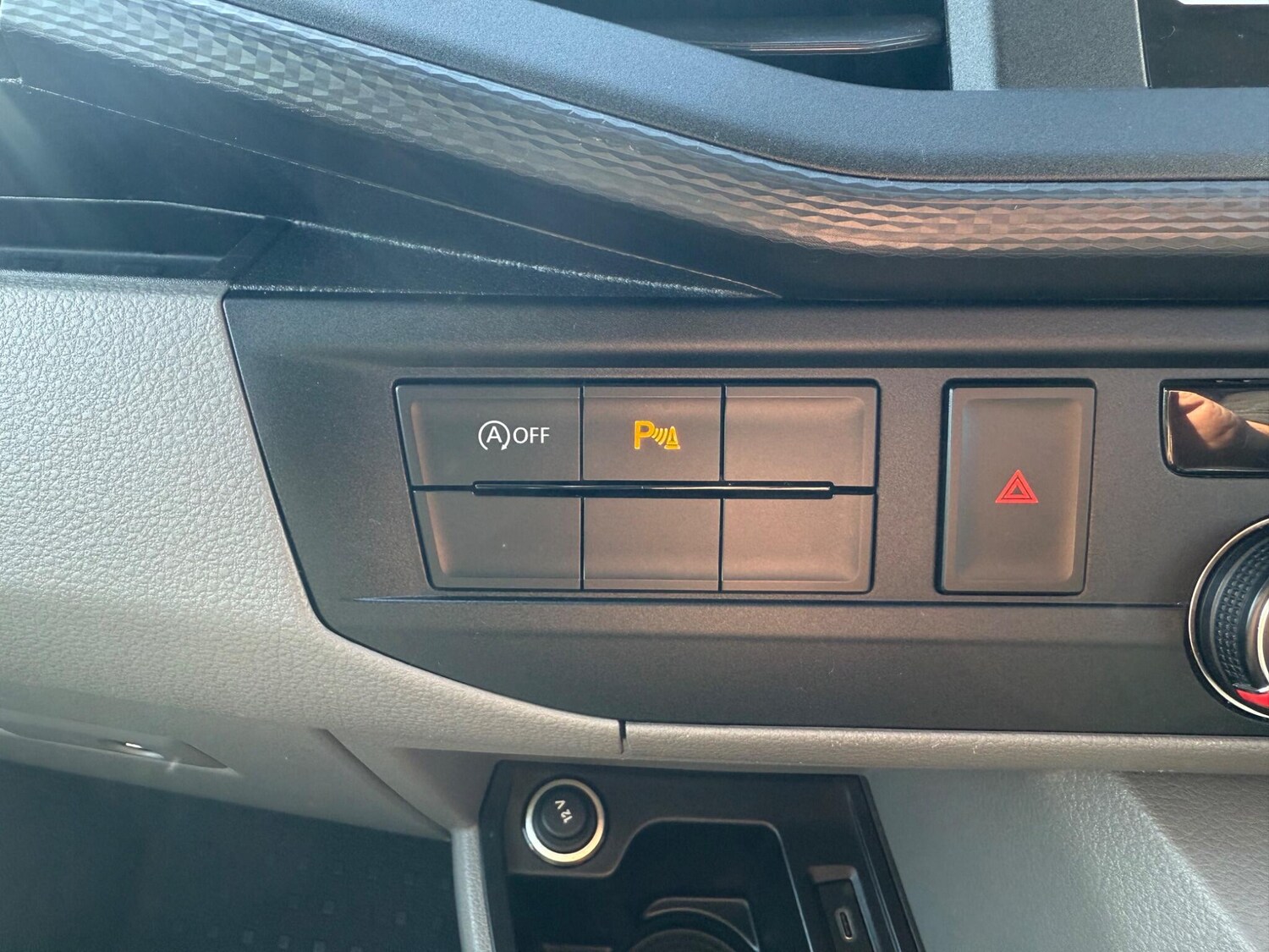 Used Volkswagen Transporter 2021 for sale - 75741725: Photo 29