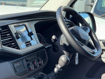 Used Volkswagen Transporter 2021 for sale - 75741725: Photo