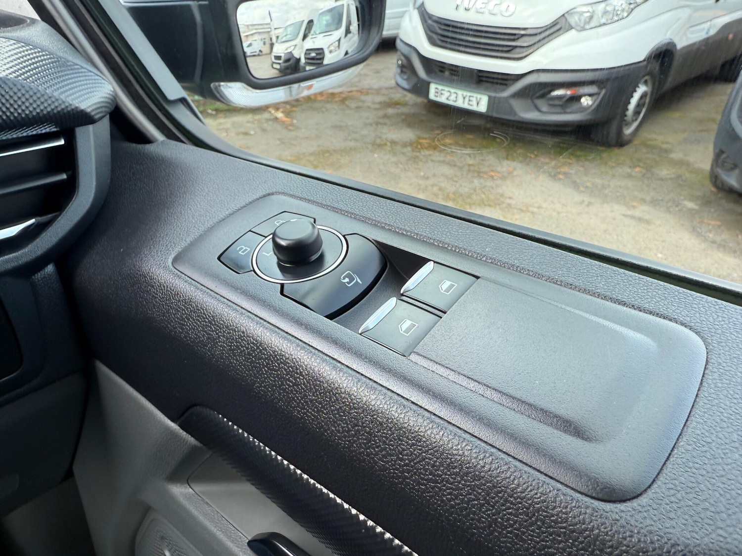 Used Ford Transit Custom 2024 for sale - 76001714: Photo 32