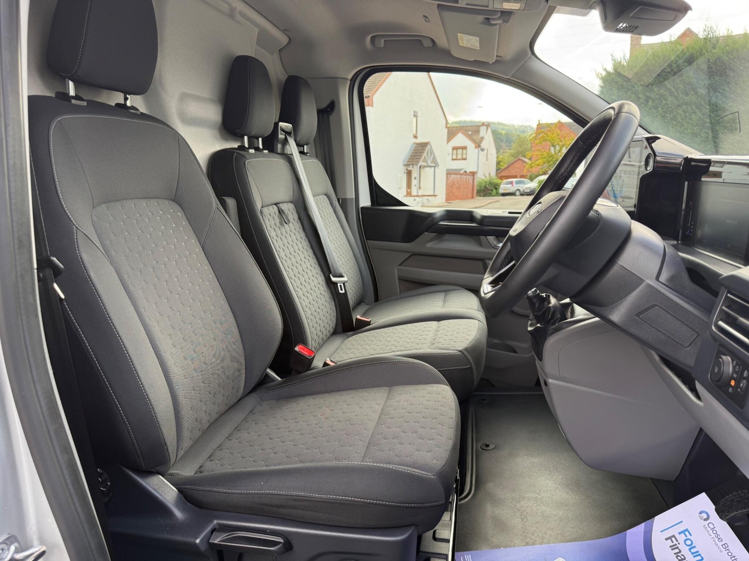 Used Ford Transit Custom 2024 for sale - 76993344: Photo 2