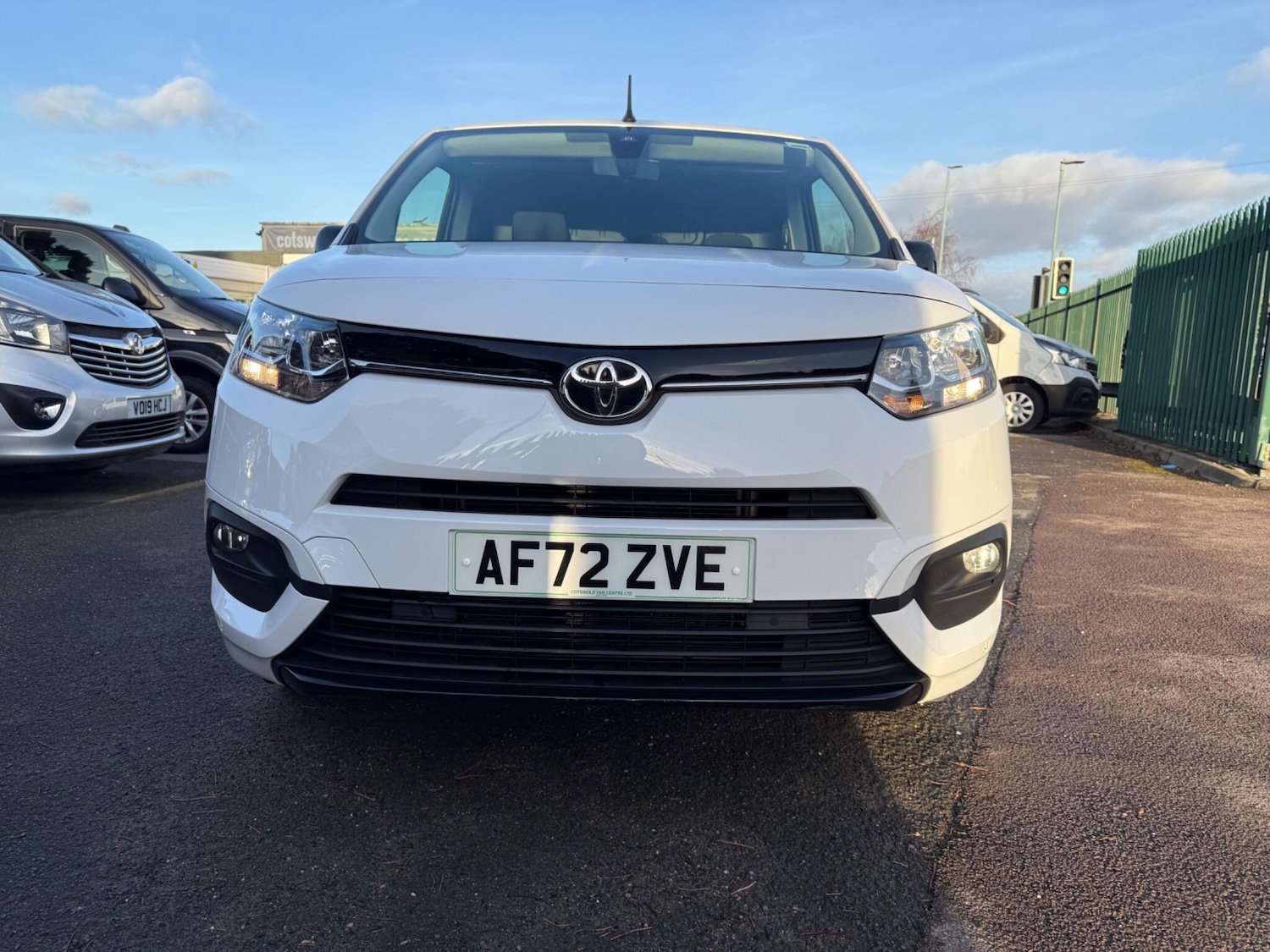 Used Toyota ProAce 2022 for sale - 77016135: Photo 11