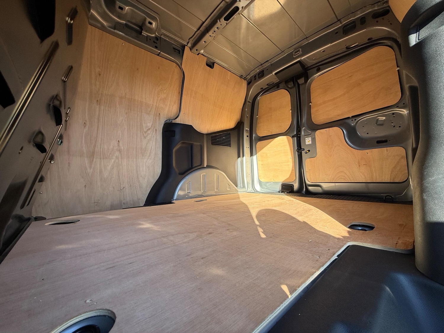 Used Ford Transit Courier 2024 for sale - 76472577: Photo 15