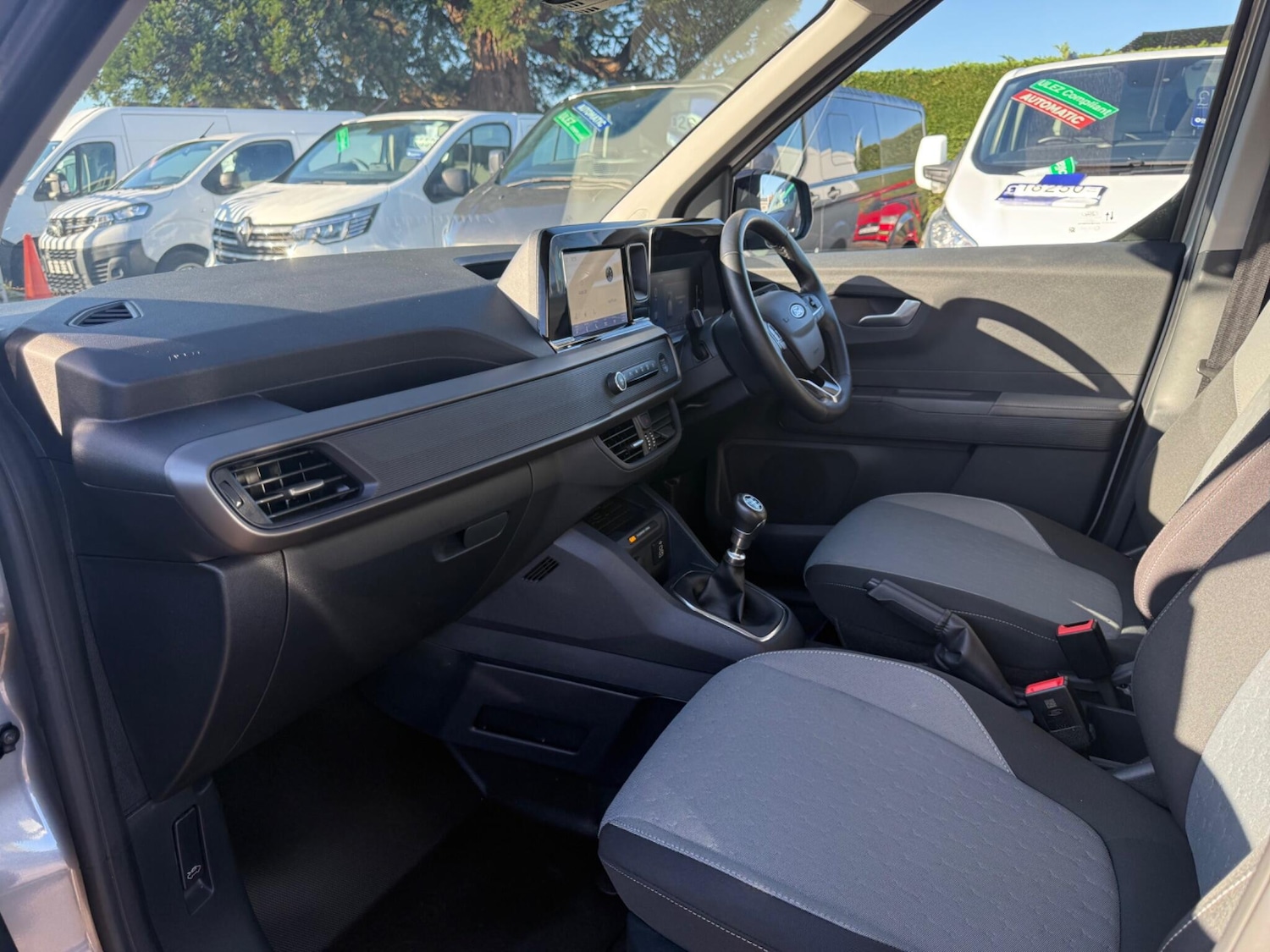 Used Ford Transit Courier 2024 for sale - 76472577: Photo 19