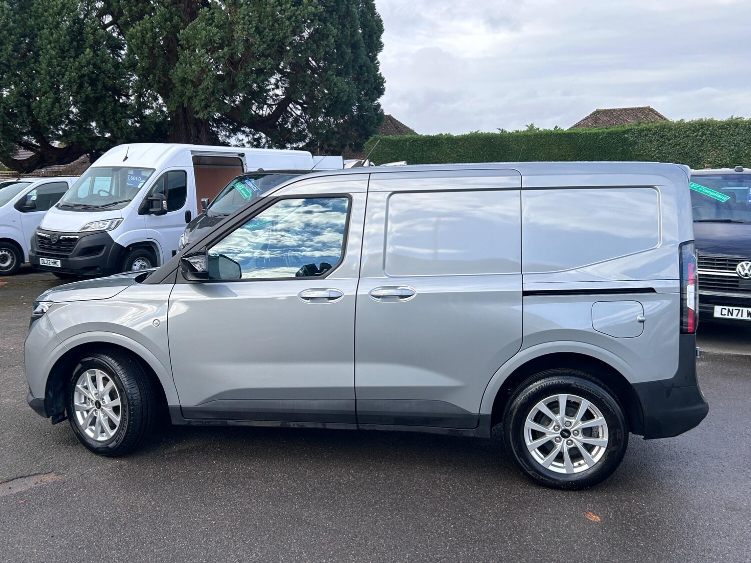 Used Ford Transit Courier 2024 for sale - 76472577: Photo 6