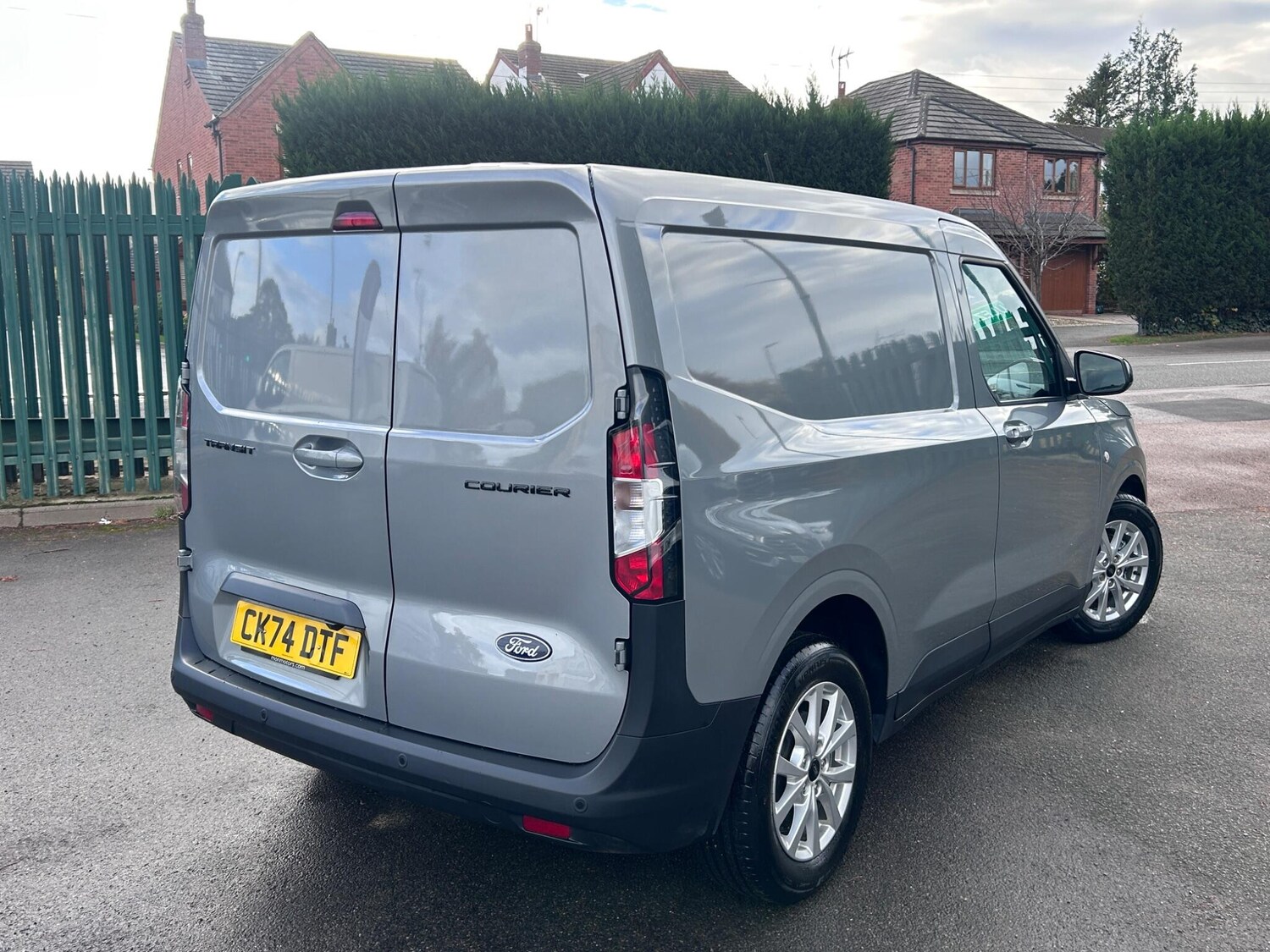 Used Ford Transit Courier 2024 for sale - 76472577: Photo 8