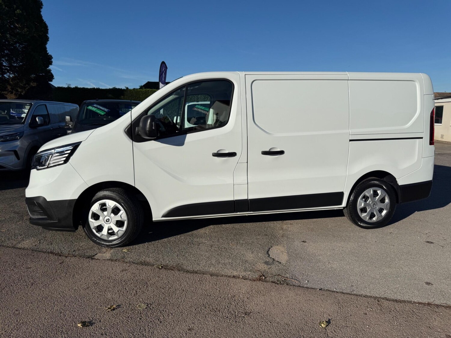 Used Renault Trafic 2023 for sale - 76473614: Photo 9