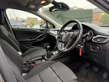 Used Vauxhall Astra 2018 for sale - 78461696: Photo