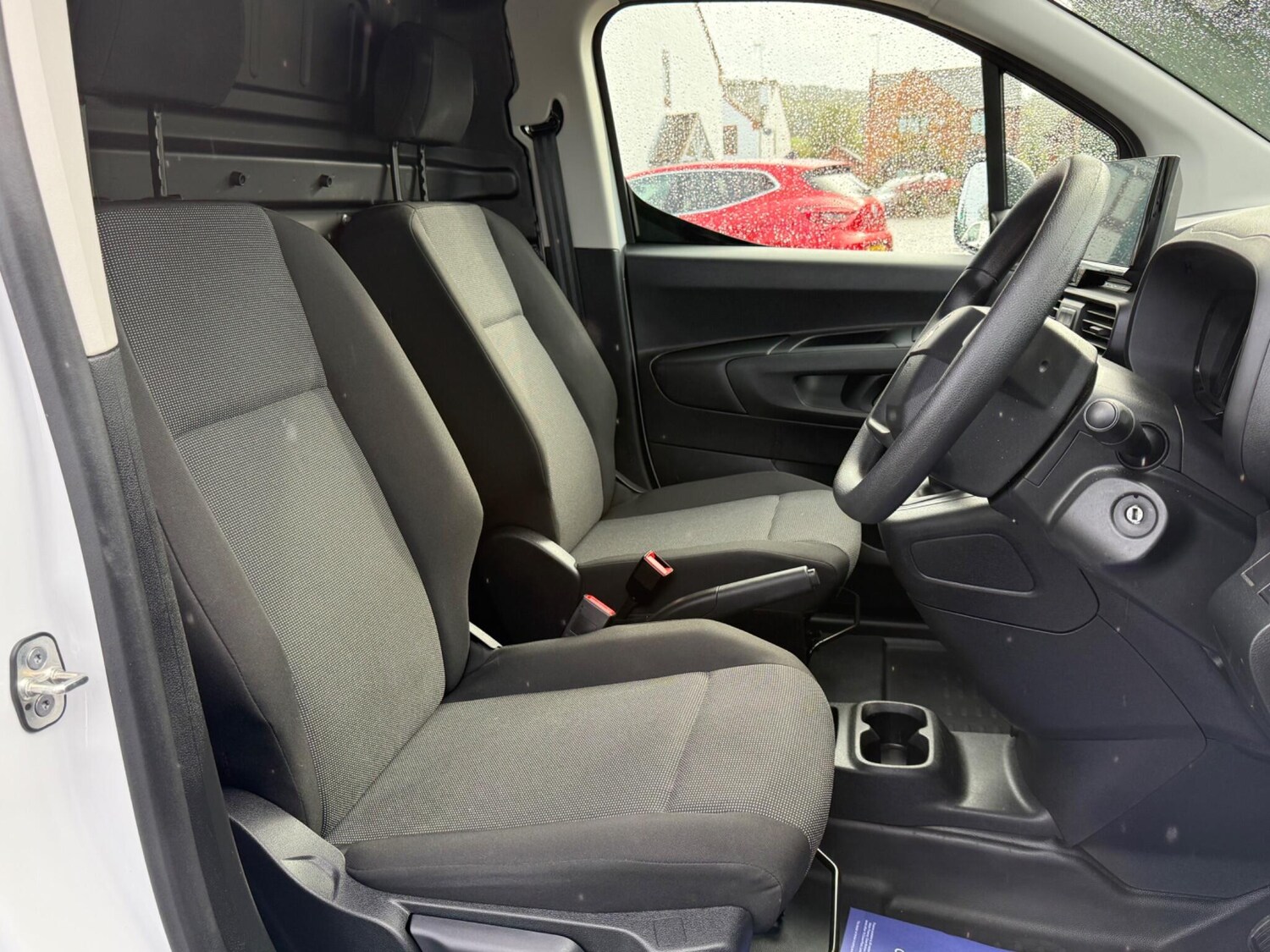 Used Vauxhall Combo 2024 for sale - 76227886: Photo 2