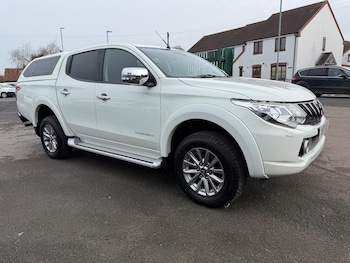 Used Mitsubishi L200 2017 for sale - 74452987: Photo