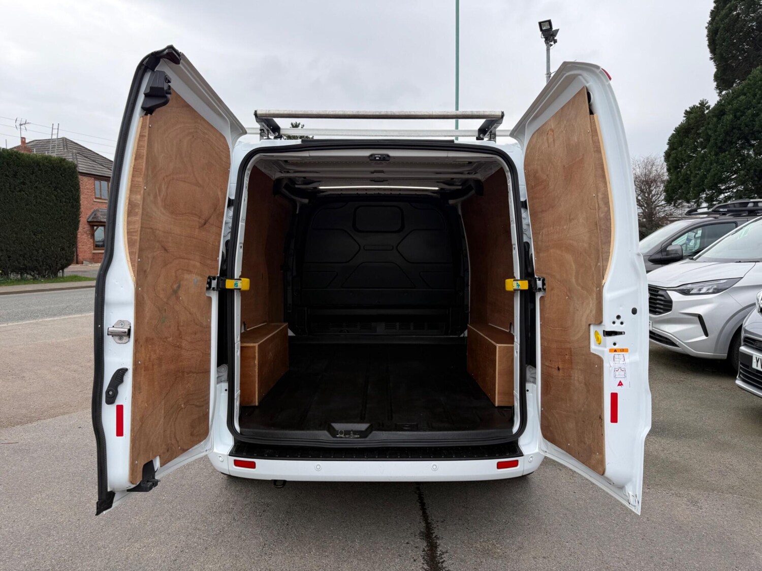 Used Ford Transit Custom 2023 for sale - 77359312: Photo 11