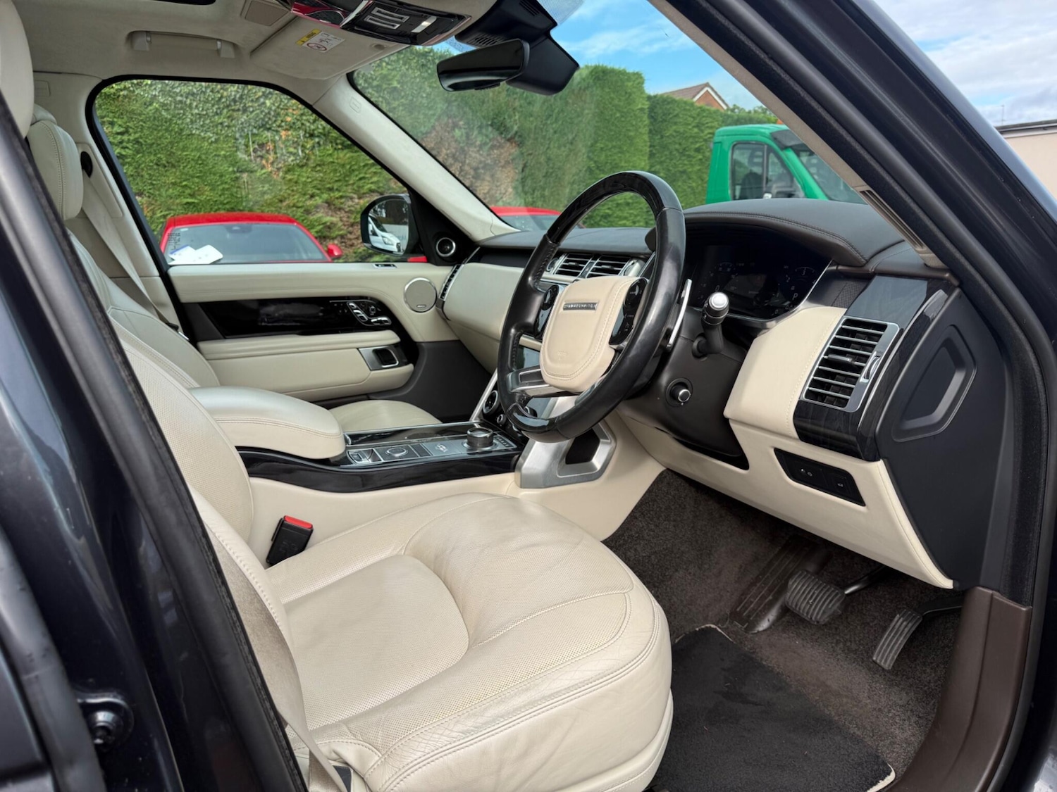 Used Land Rover Range Rover 2019 for sale - 76561662: Photo 3