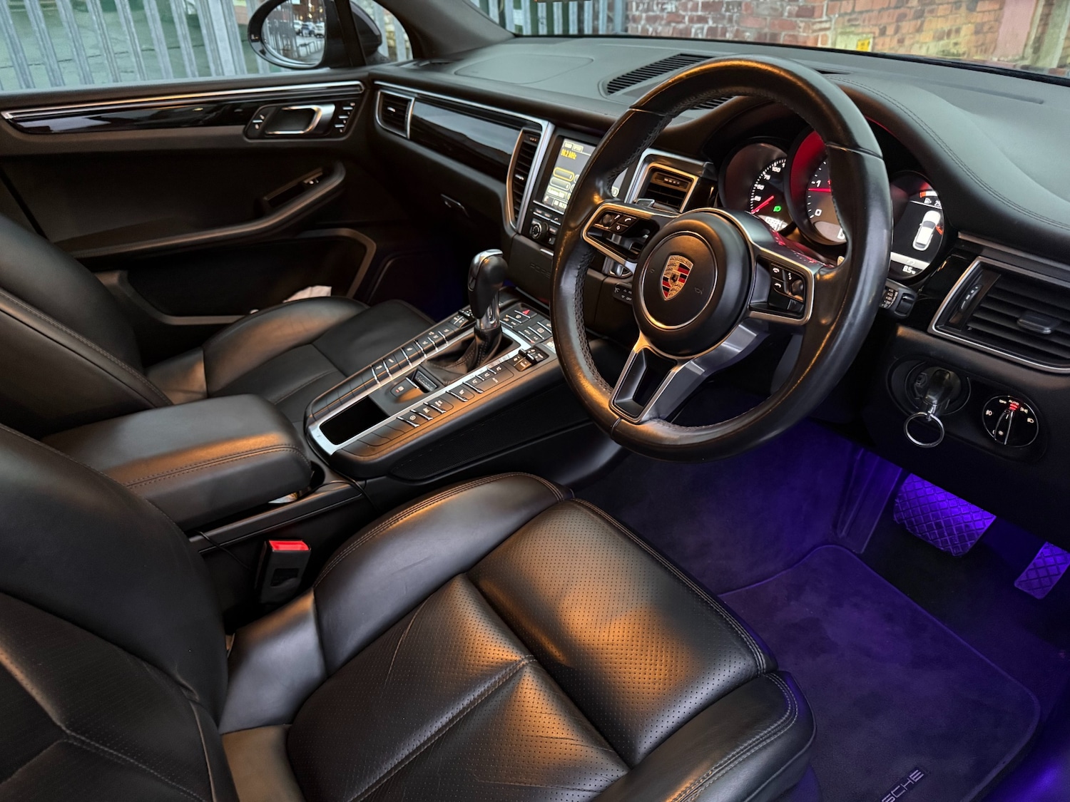 Used Porsche Macan 2015 for sale - 77277093: Photo 11