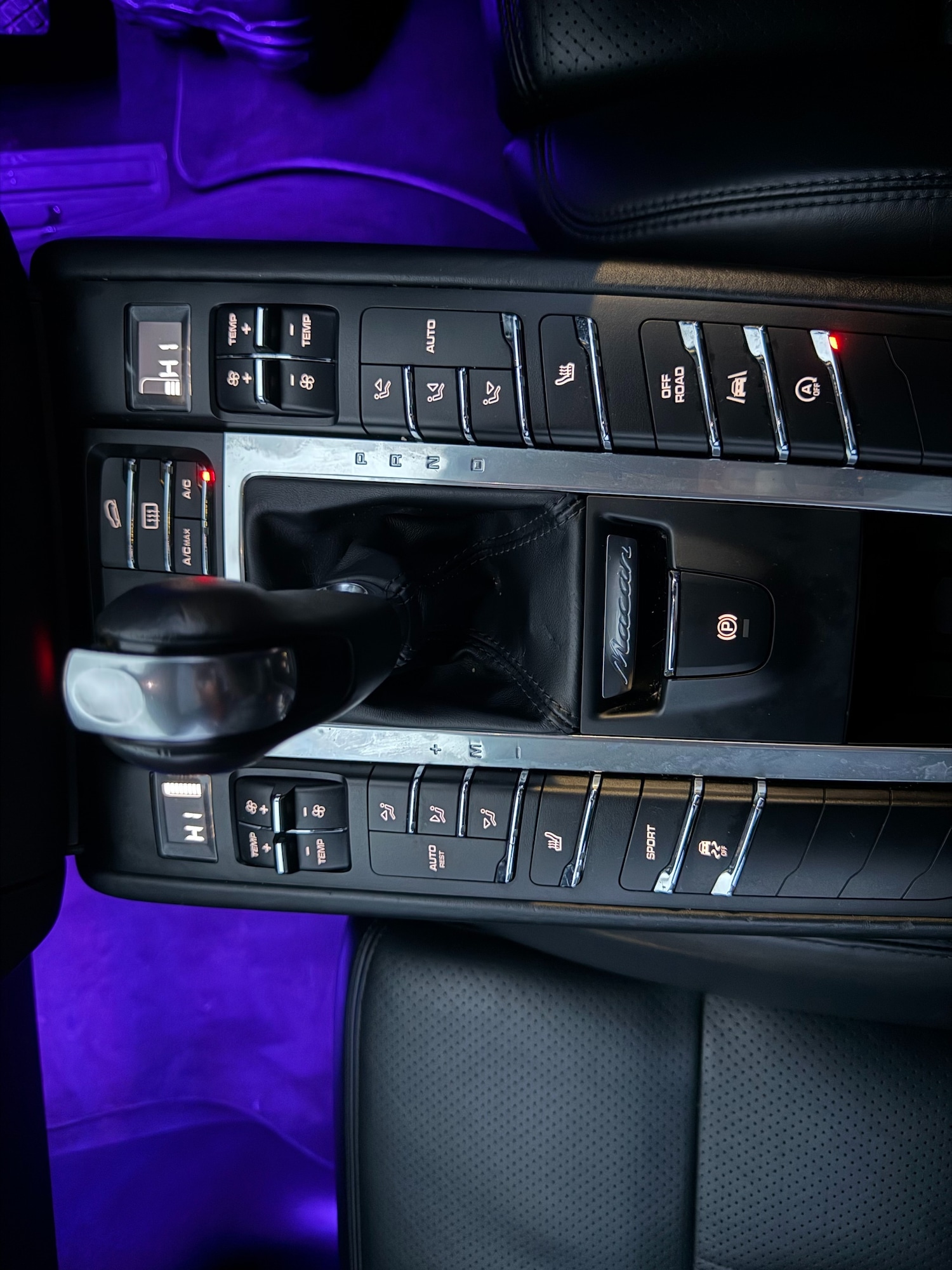 Used Porsche Macan 2015 for sale - 77277093: Photo 38