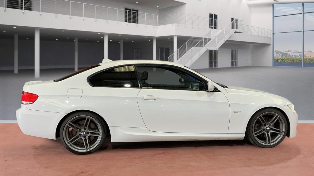 Used BMW 3 Series 2009 for sale - 77622229: Photo 7
