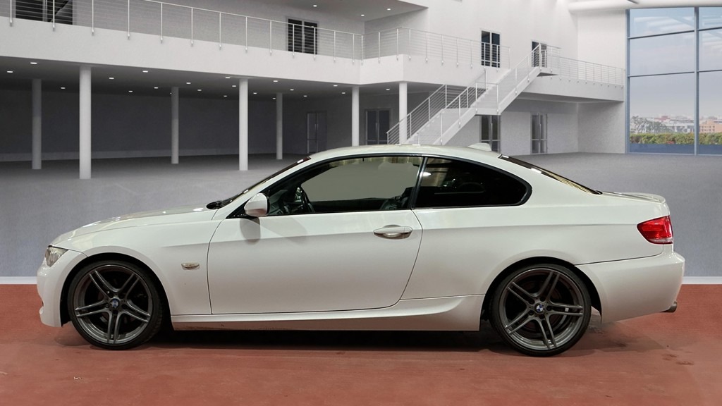 Used BMW 3 Series 2009 for sale - 77622229: Photo 8