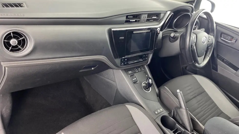 Used Toyota Auris 2017 for sale - 77272538: Photo 11